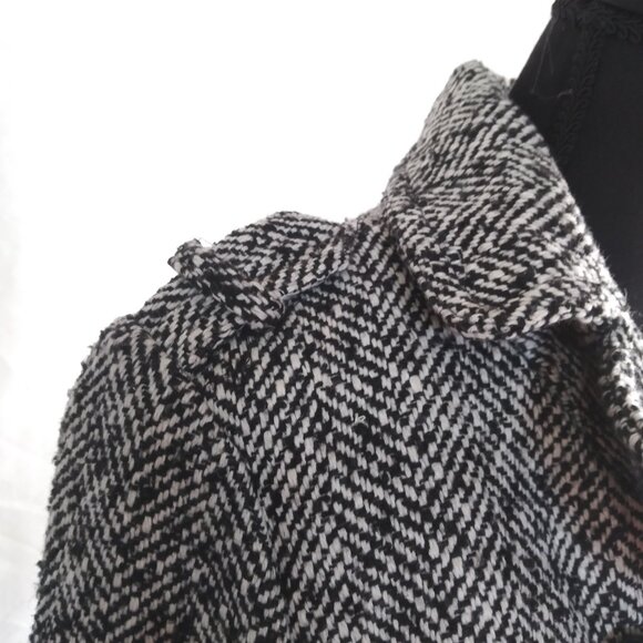 Forever 21 Medium Tweed Double-Breasted Coat - Picture 3 of 8